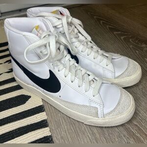 Nike Blazer Mid ‘77 Vintage Casual Shoes Size 7.5